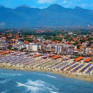Montecarlo Hotel Lido di Camaiore