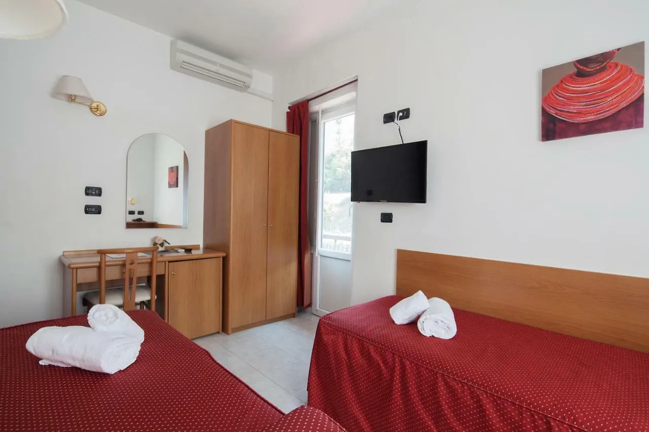 Hotel Nella La Spezia 3*,