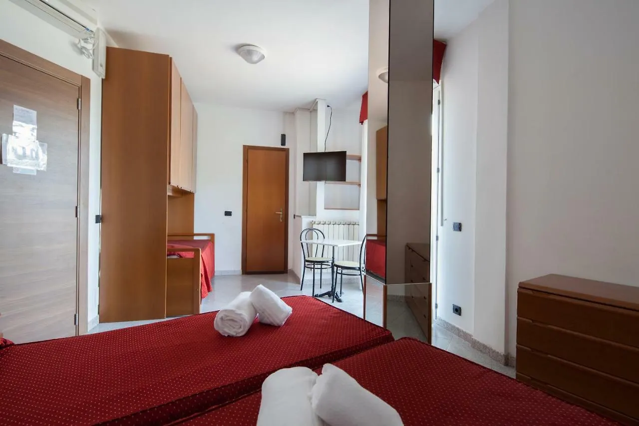 Hotel Nella La Spezia 3*,  Italy